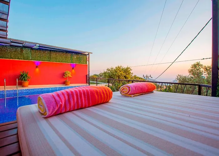 Mira Queen Daire Kaş