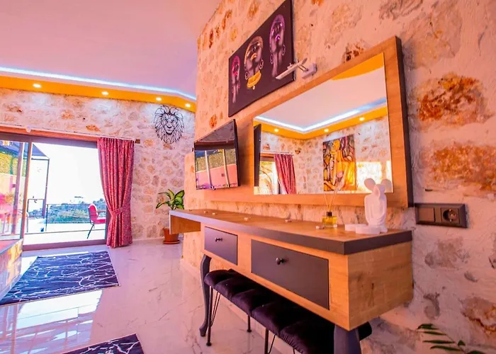 Daire Mira Queen Kaş