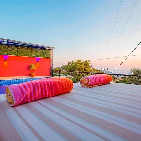Mira Queen Apartmán Kaş