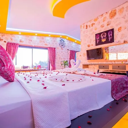 Mira Queen * Kaş